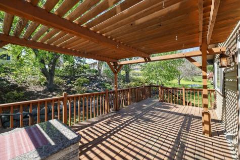10365 Buckingham Drive Eden Prairie MN 55347
