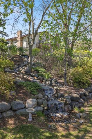 10365 Buckingham Drive Eden Prairie MN 55347