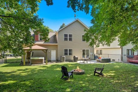 3915 Zane Avenue N Robbinsdale MN 55422