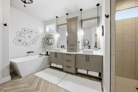 819 Rania Way W West Fargo ND 58078