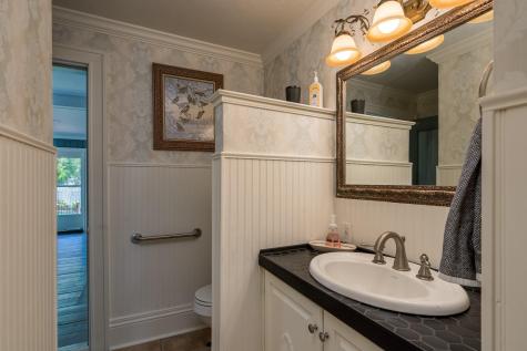 425 Lakeview Boulevard Albert Lea MN 56007