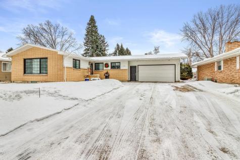 1125 23rd Avenue S Moorhead MN 56560