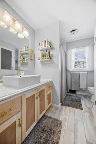 5287 40th Street N Moorhead MN 56560