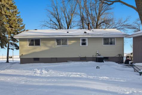 5287 40th Street N Moorhead MN 56560