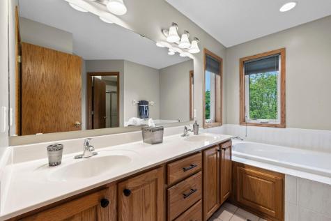 10791 Alberton Way Inver Grove Heights MN 55077