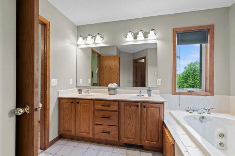 10791 Alberton Way Inver Grove Heights MN 55077