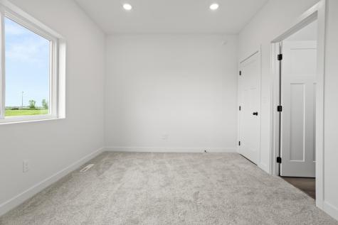 2515 38th Avenue S Moorhead MN 56560