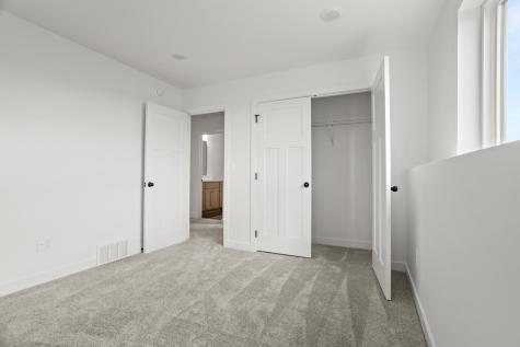 2515 38th Avenue S Moorhead MN 56560