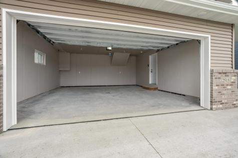 2515 38th Avenue S Moorhead MN 56560