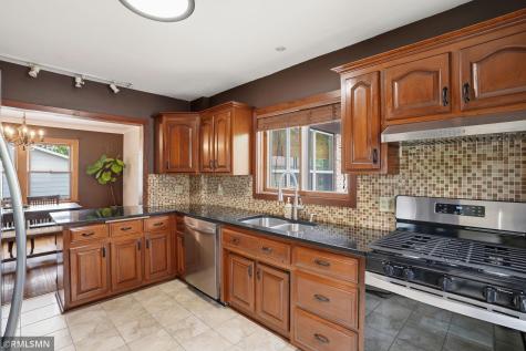 1665 Victoria Street N Saint Paul MN 55117