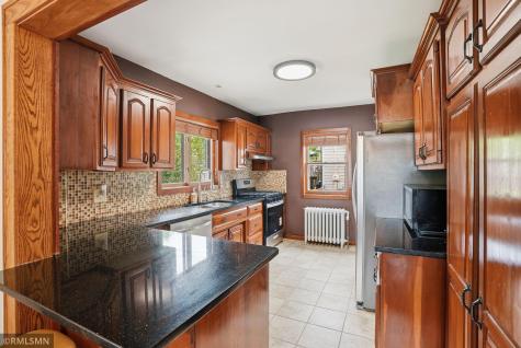 1665 Victoria Street N Saint Paul MN 55117