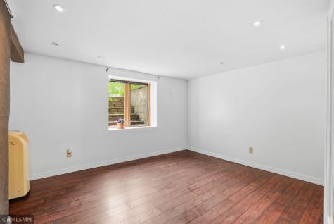 1665 Victoria Street N Saint Paul MN 55117