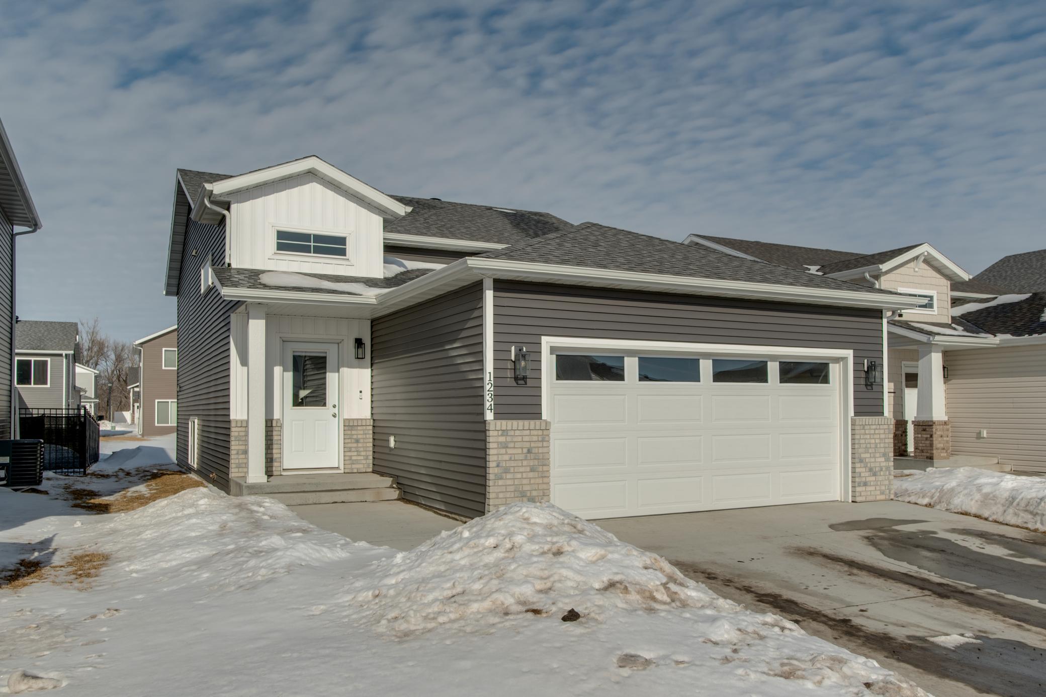 1234 Rachel Drive W West Fargo ND 58078
