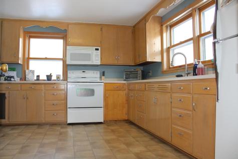 440 6th Street Lafayette MN 56054