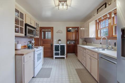 908 Franklin Street Spooner WI 54801