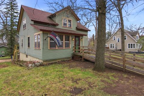 908 Franklin Street Spooner WI 54801
