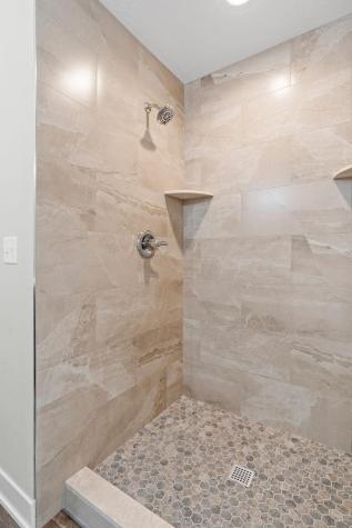 2317 17th Avenue E North Saint Paul MN 55109