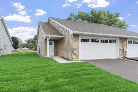 2317 17th Avenue E North Saint Paul MN 55109