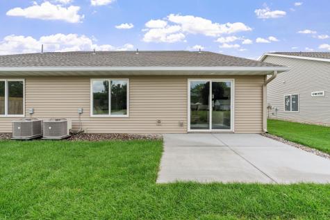2317 17th Avenue E North Saint Paul MN 55109