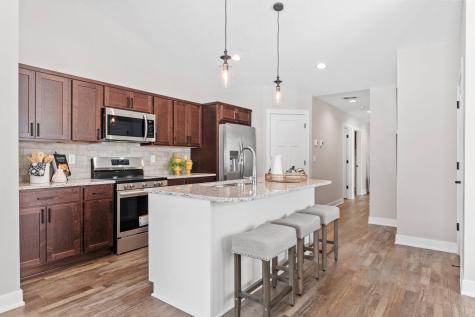 2317 17th Avenue E North Saint Paul MN 55109