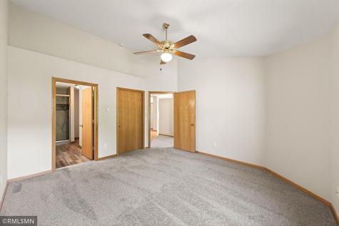 2133 Southwind Road Maplewood MN 55109