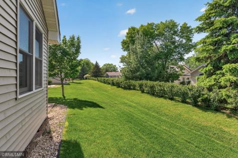 2133 Southwind Road Maplewood MN 55109