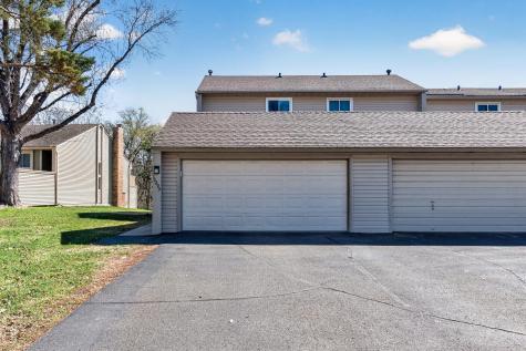 12293 Drake Street NW Coon Rapids MN 55448