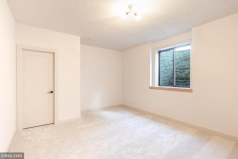 5058 Airlake Draw Woodbury MN 55129