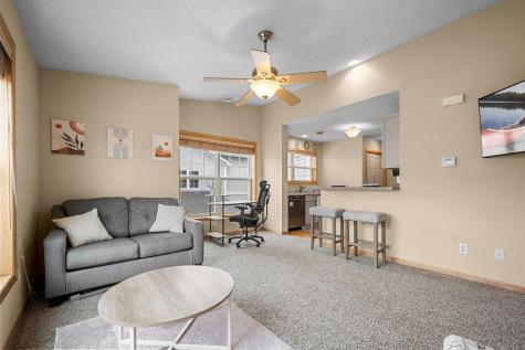 2923 Hemingway Drive Chaska MN 55318