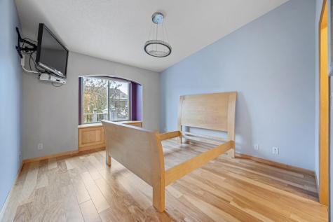 4293 39 1/2 Avenue S Fargo ND 58104