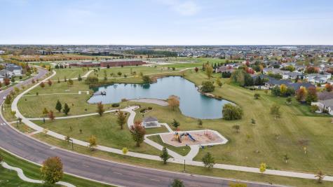 4293 39 1/2 Avenue S Fargo ND 58104