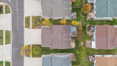 4293 39 1/2 Avenue S Fargo ND 58104