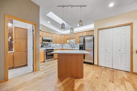 4293 39 1/2 Avenue S Fargo ND 58104