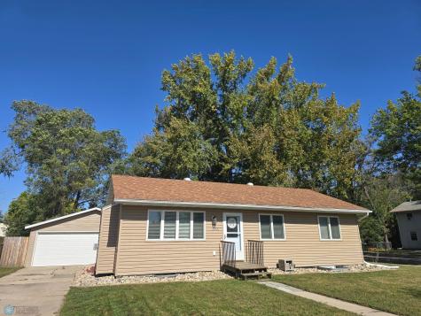 2901 11th Avenue N Fargo ND 58102