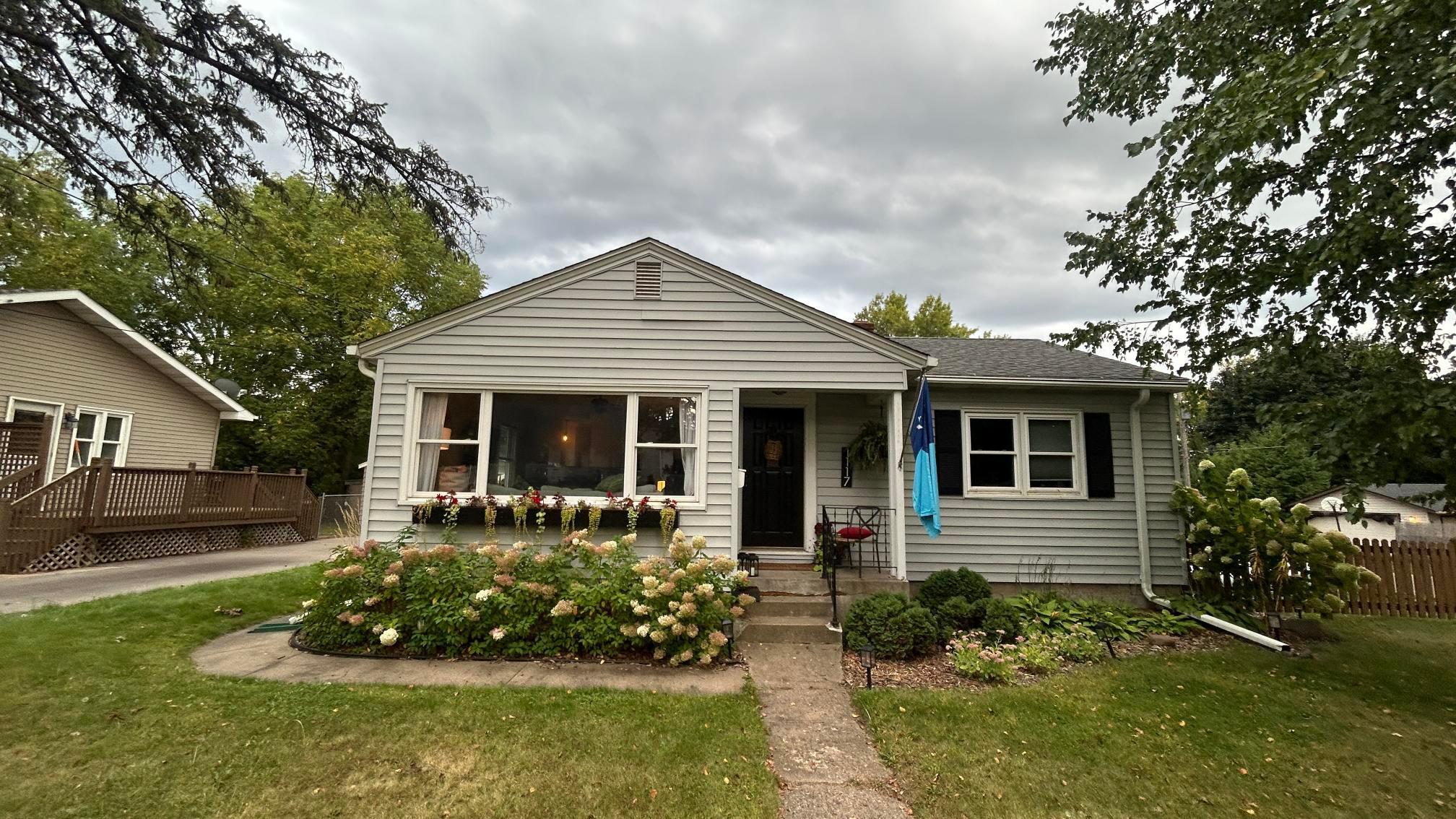 1117 Olive Street W Stillwater MN 55082