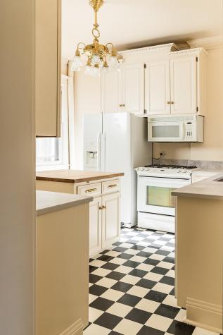 11 Summit Court Saint Paul MN 55102