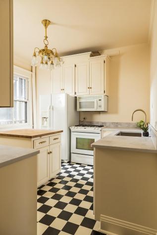 11 Summit Court Saint Paul MN 55102