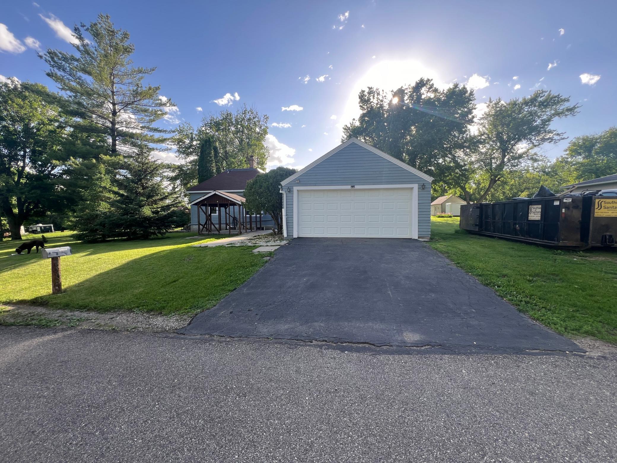 202 W Laurel Street Arco MN 56113