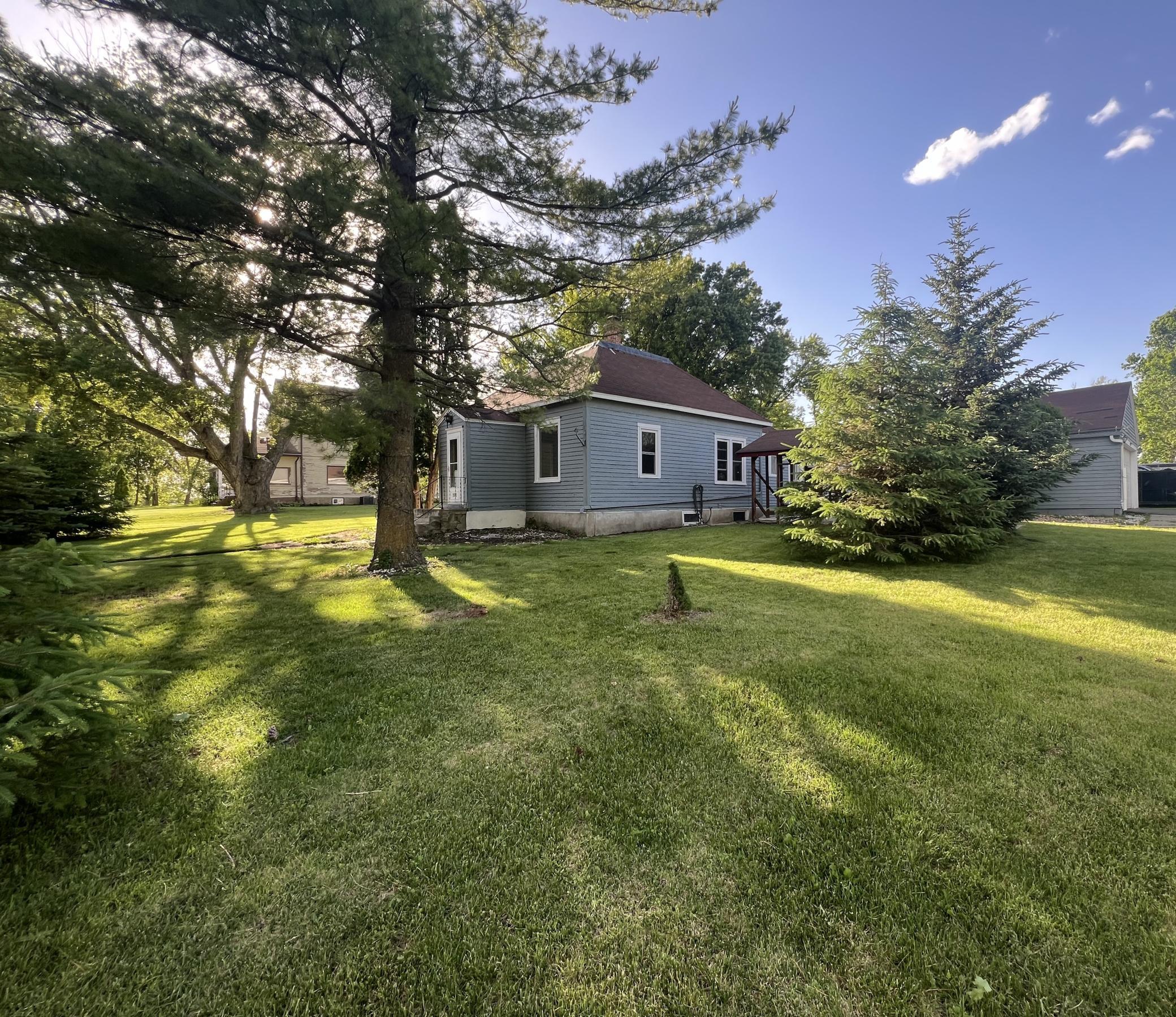 202 W Laurel Street Arco MN 56113