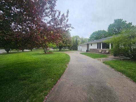 225 Wegener Drive Breckenridge MN 56520