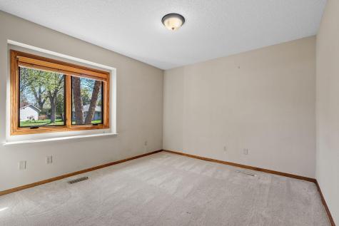 5611 Indiana Avenue N Brooklyn Center MN 55429