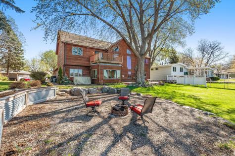 5611 Indiana Avenue N Brooklyn Center MN 55429