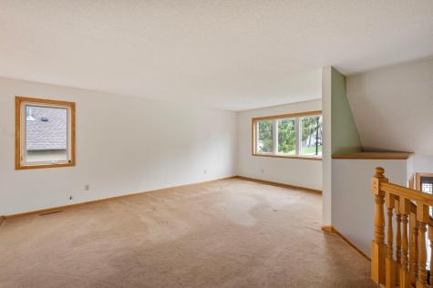 7209 Clear Ridge Hugo MN 55038