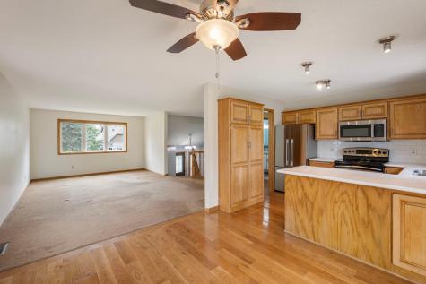 7209 Clear Ridge Hugo MN 55038