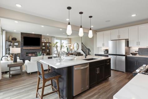 1586 Norbert Lane Shakopee MN 55379