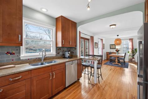 1890 Yorkshire Avenue Saint Paul MN 55116