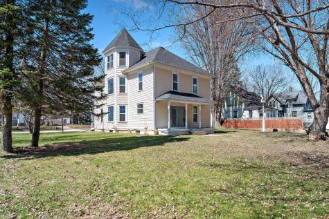 723 3rd Street SW Willmar MN 56201