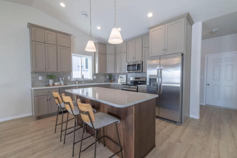 2952 74th Avenue S Fargo ND 58104