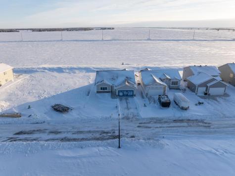 2952 74th Avenue S Fargo ND 58104