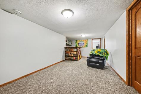 510 N Montgomery Avenue Le Center MN 56057